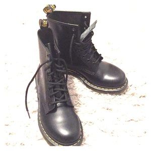 New without box Dr Martens